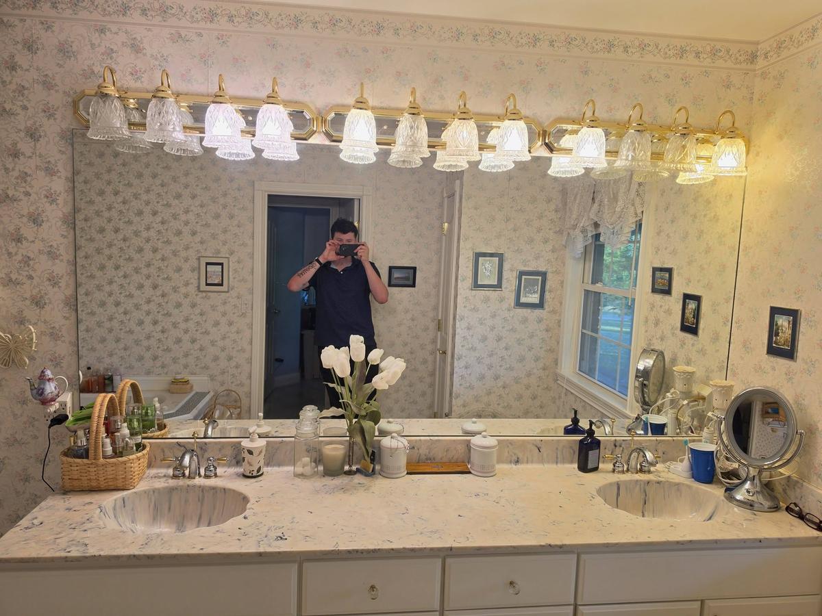 Central Kentucky cleaning - after photo of Nicholasville Master Bath Reset by E&K Total Pro